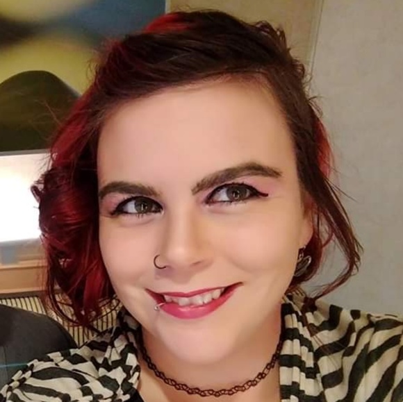 Meet your Posher, Lyssa - Picture 1 of 1